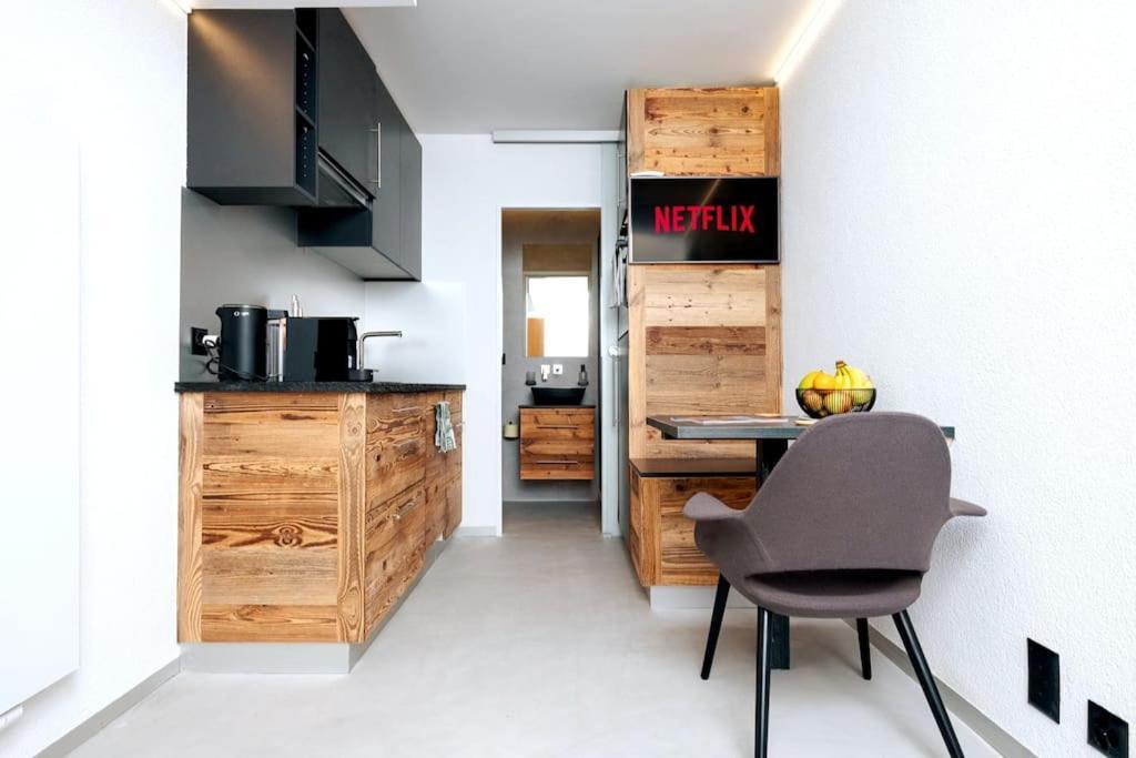 Small But Wow! Studio With Pool @ The Central Lake Crans-Montana Exterior foto